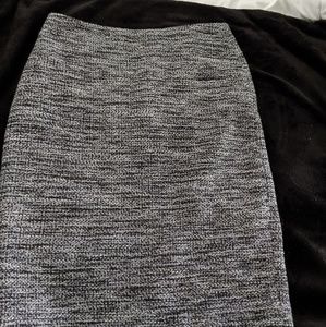 Karl Lagerfeld Tweed skirt 🔥